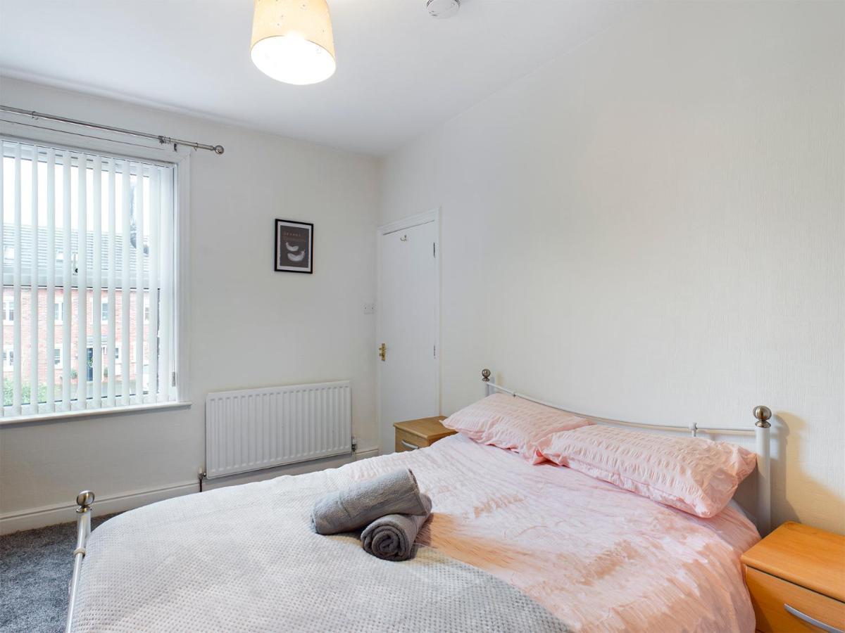 Cheerful 3 Bedroom Home With Free Parking And Wifi Chester Extérieur photo