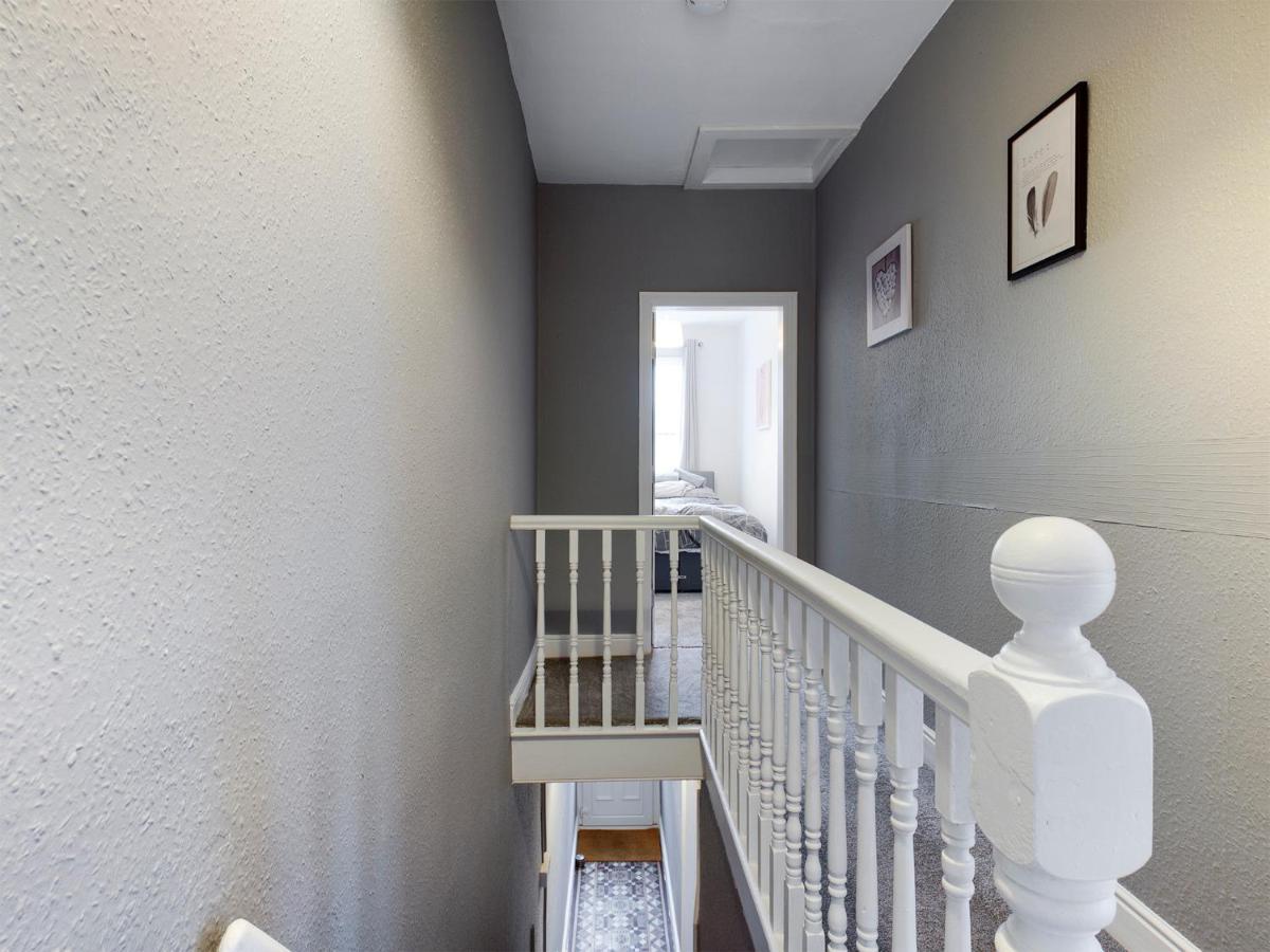 Cheerful 3 Bedroom Home With Free Parking And Wifi Chester Extérieur photo