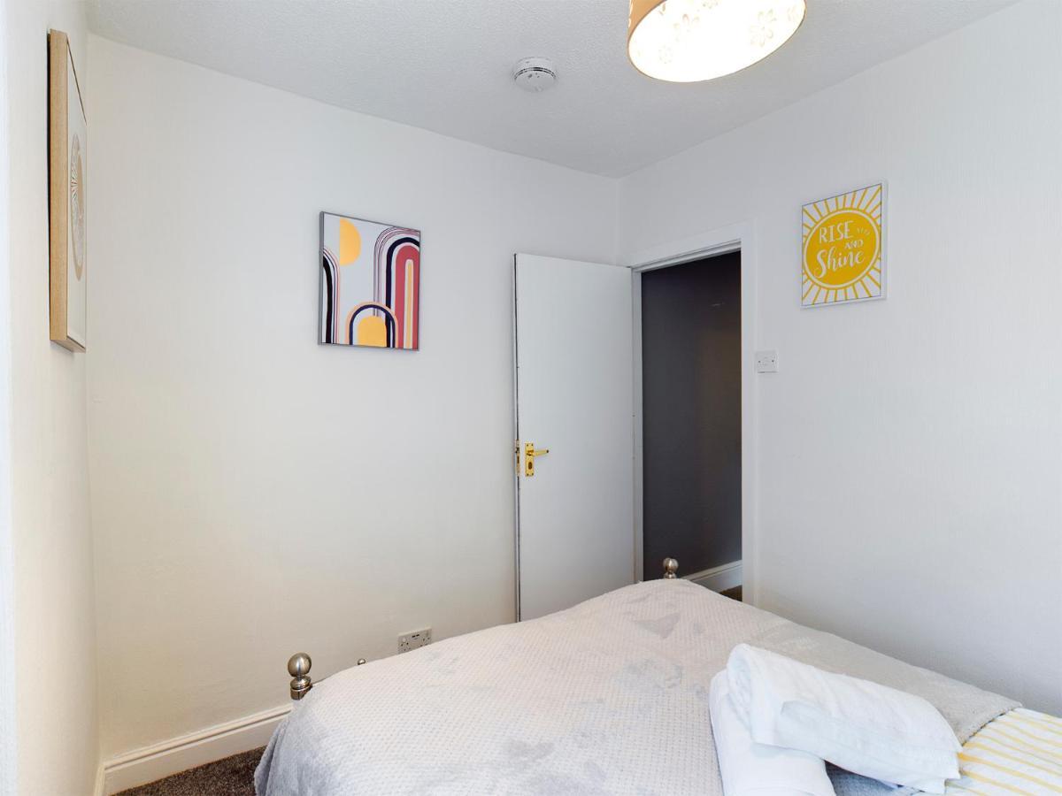Cheerful 3 Bedroom Home With Free Parking And Wifi Chester Extérieur photo
