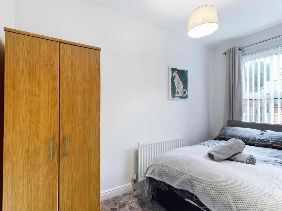Cheerful 3 Bedroom Home With Free Parking And Wifi Chester Extérieur photo