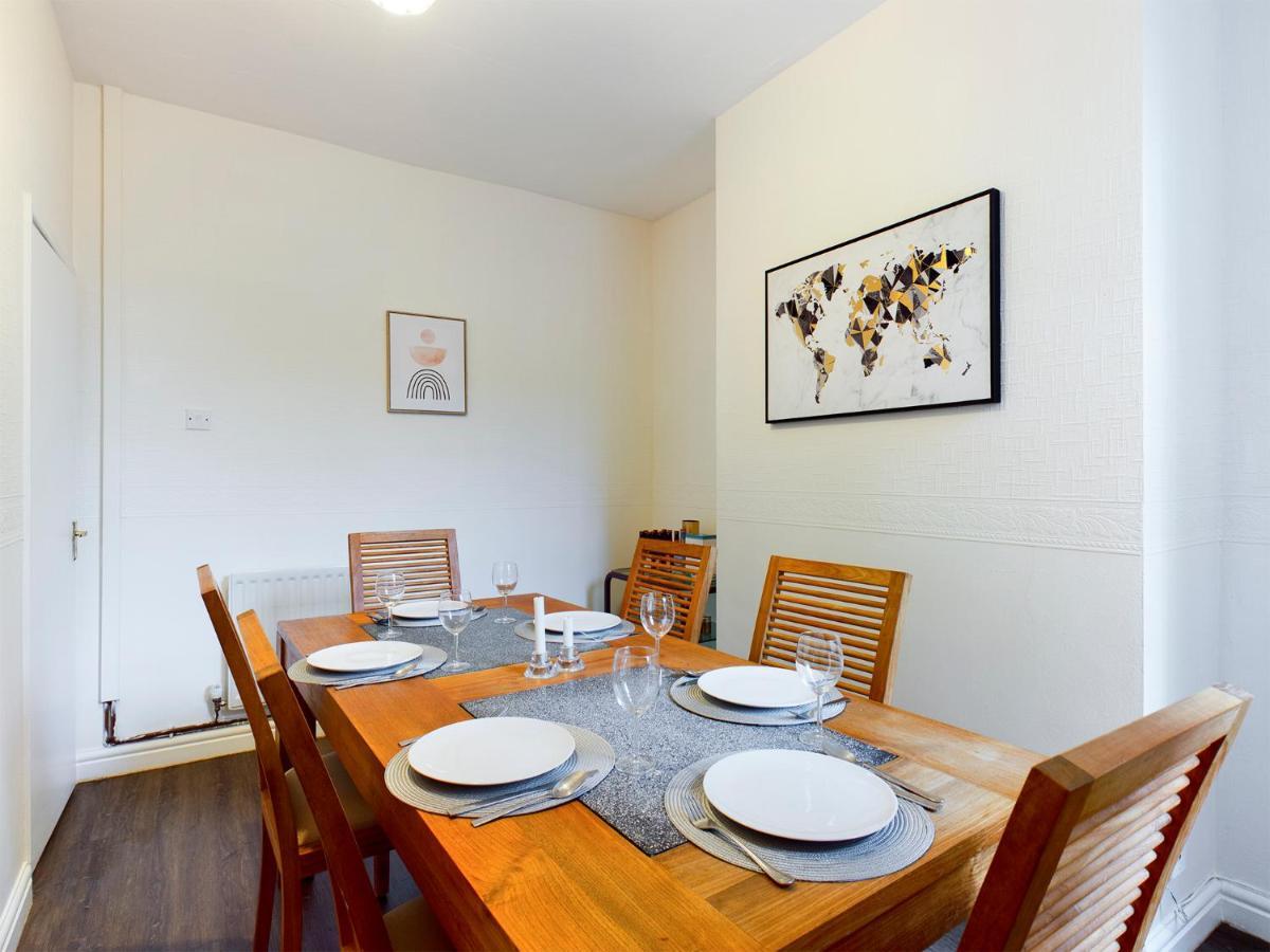 Cheerful 3 Bedroom Home With Free Parking And Wifi Chester Extérieur photo